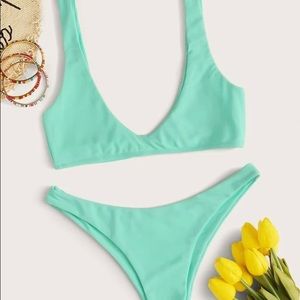 NWT teal v neck bikini top with cheeky bottoms
